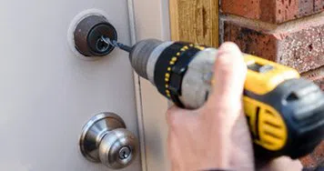 Chanhassen MN Locksmith Store Chanhassen, MN 952-856-5191 - 13-Key-Broke-In-Lock